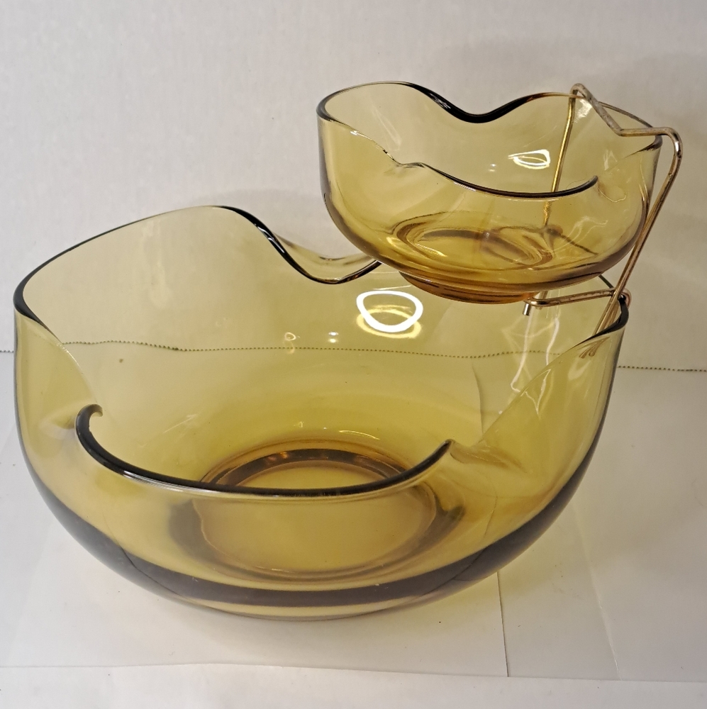 Vintage Chip-n-Dip Anchor Hocking Chip and Dip Bowl Set amber glass.
